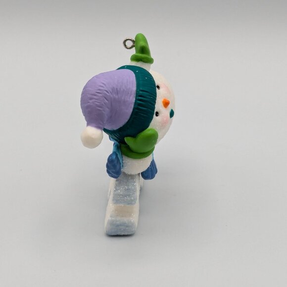 Hallmark Keepsake Frosty Fun Decade 2017, 8th in Series, Christmas Ornament - Picture 5 of 10